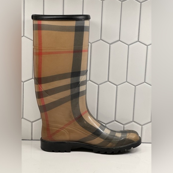 Burberry house check tall rain boot - Picture 5 of 10